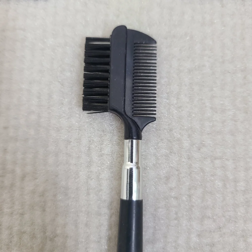⭐️40% Off⭐️ The Body Shop Brush Set